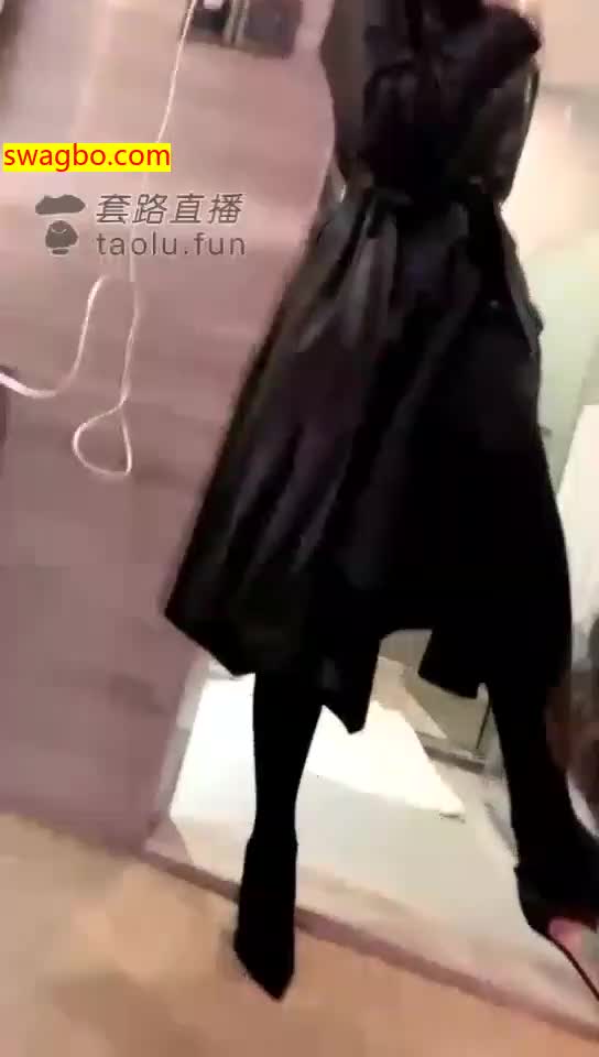 【歌迪丝S】舔脏鞋底最贱老母狗【32分钟】 -套路艾彩视频