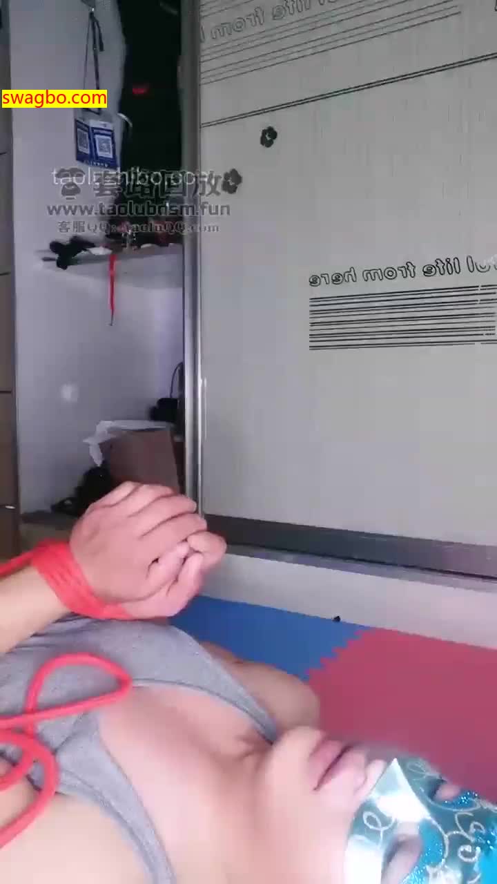 【北京心竹殿下】耳光鞭打，捆绑踩踏，喂食舔脚【99分钟】