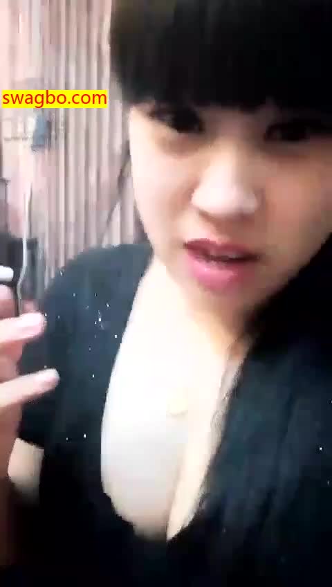 野外捆绑虐完狗狗给按摩，啃脚皮_20181107215400-美煞娇爷 -套路艾彩视频