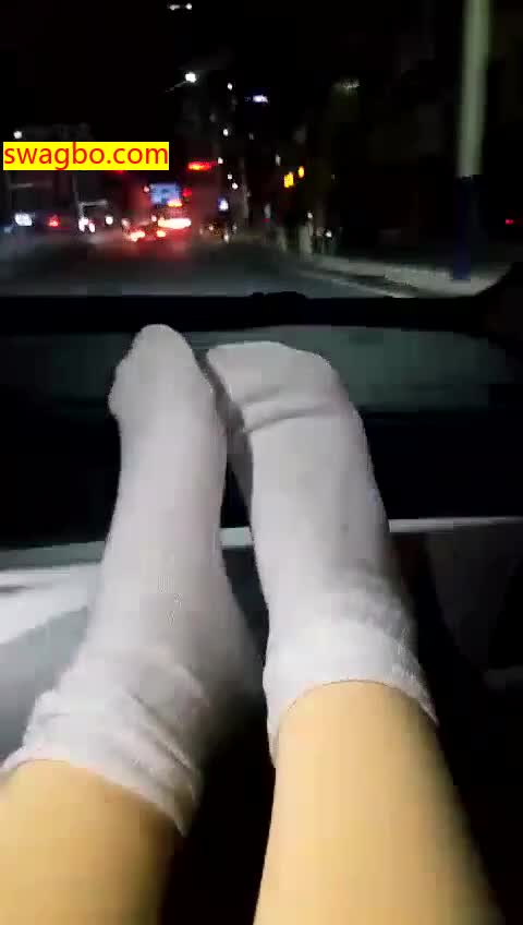 酒后挑战户外__-Vinnie维妮1 -套路艾彩视频