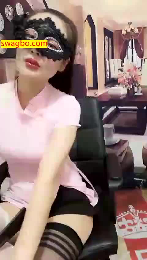 病人偷看小视频，被女护士发现①后果_-熟女慧s1