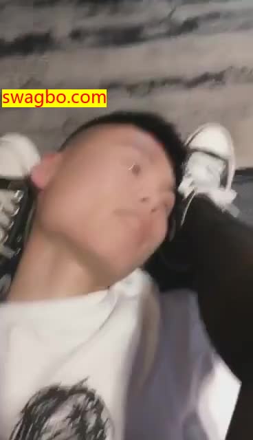 黑丝匡威帆布鞋虐狗-玉娘s-_20181108160304 -套路艾彩视频