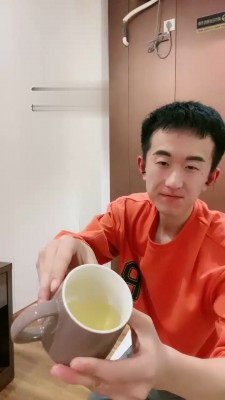 【柚子姐】小白鞋全体重踩踏/sp bf19144 -套路艾彩视频