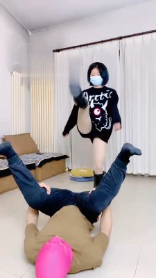 【美离子】堵上狗嘴重度踢踹碎蛋 bf19175 -套路艾彩视频