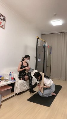【锅的猫宁】枷锁囚禁母狗教育 bf18490 -套路艾彩视频