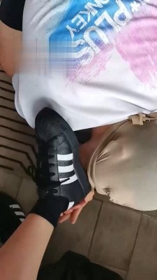 【well】强迫奶狗舔脏鞋 bf18004 -套路艾彩视频