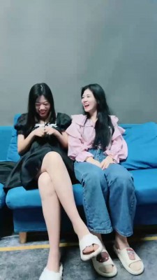 【狗哥】几个素人小妹脚底蹂躏 bf18005 -套路艾彩视频