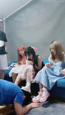 【狗哥】带三个洛丽塔表妹体验狗 bf17982 -套路艾彩视频