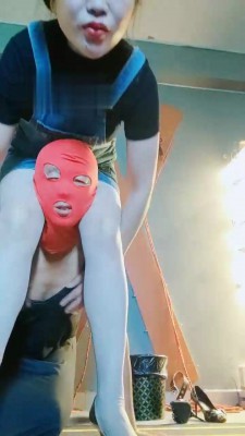 【东营天香百合】清晨虐待圈养奴 bf17717 -套路艾彩视频