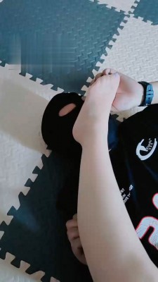 【魅影女神】蹂躏下跪圈养奴 bf17633 -套路艾彩视频