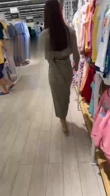 【橘子没熟】户外商场跳蛋塞女奴 bf17647 -套路艾彩视频