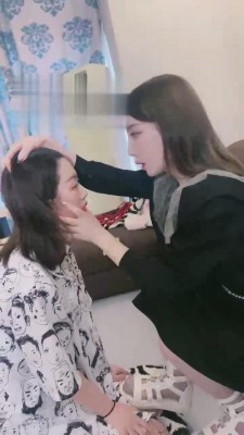 【领主老大】女奴跪下犯贱 bf15518 -套路艾彩视频