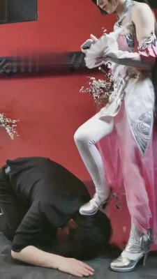 【樱桃大大】二次元女主虐宅男 bf15265 -套路艾彩视频