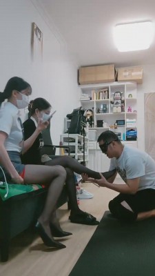 【暴力美学】带闺蜜入圈长见识 bf15403 -套路艾彩视频