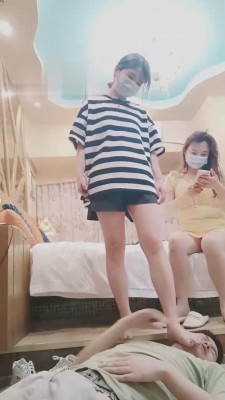 【重庆男神】女仆店开发双素人【续集】 bf14738 -套路艾彩视频