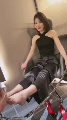 【简一】性感库里丝女神调教 bf14711 -套路艾彩视频