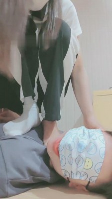 【妮蔻】运动后原味棉袜羞辱狗 bf14600 -套路艾彩视频