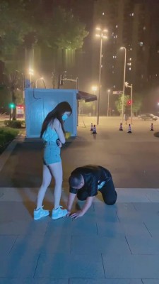 【樱桃大大】夜跑偶遇抖M狗奴才 bf14166 -套路艾彩视频
