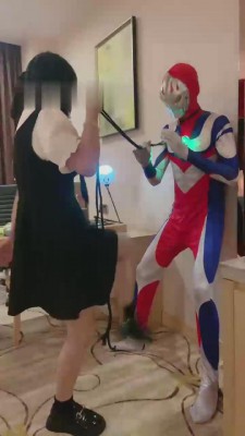 【狗哥】假冒迪迦的悲惨遭遇 bf14065 -套路艾彩视频