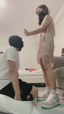【小劳拉】被表妹狂抽耳光 bf13682 -套路艾彩视频