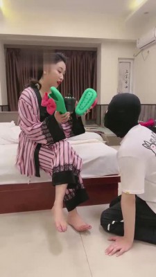【鑫儿教头】圈养狗吵醒主人的下场 bf13476 -套路艾彩视频