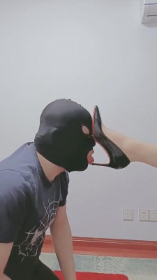 【执念】脚奴训练教程 bf13331 -套路艾彩视频