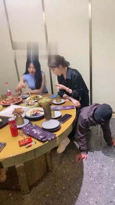 【二宝】精彩-群女王餐厅公开处刑狗【双视角版】 bf17266 -套路艾彩视频