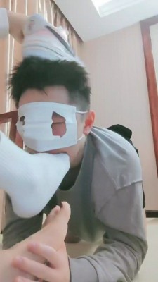 【妮蔻】夜跑后超臭原味脚辱 bf21130 -套路艾彩视频