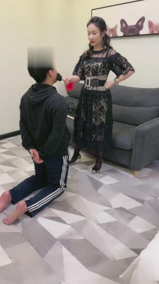 【鑫儿教头】继母给奶狗的成年礼物 bf13139 -套路艾彩视频