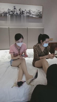 【多多】双S调教恋足狗 bf13136 -套路艾彩视频