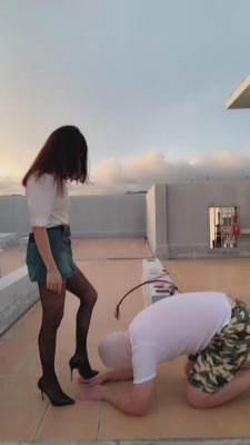 【宝爷】天台双S精神小妹暴揍 bf12943 -套路艾彩视频