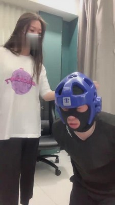 【精神小妹】学生素人电竞房虐哥哥 bf12716 -套路艾彩视频
