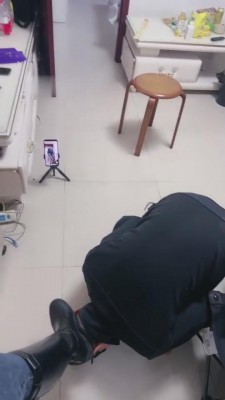 【鹿梦兮】长靴暴力踢踹家奴 bf12480 -套路艾彩视频