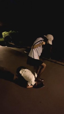 【小公主】萝莉主黑丝户外羞辱狗 G-210829-2 -套路艾彩视频