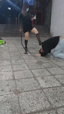 【第一男神】户外极品美女马路调 bf4103 -套路艾彩视频