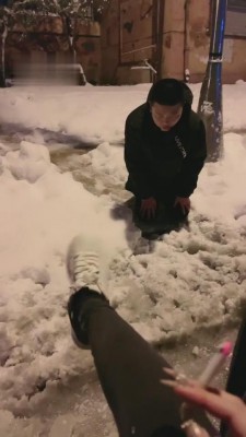 【沐清忧】深夜雪地虐狗 bf3843 -套路艾彩视频