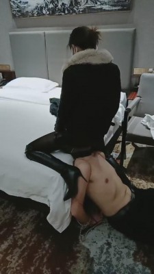 【多多】胯下这狗好饥渴 bf7641 -套路艾彩视频