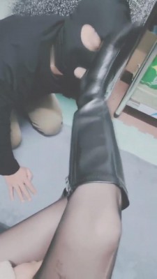 【灵竹】恋足深喉专场 bf7573 -套路艾彩视频