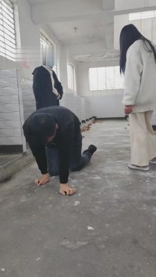 【最抗揍M】开发俩素人小姐姐校园暴力剧情调 bf9145 -套路艾彩视频