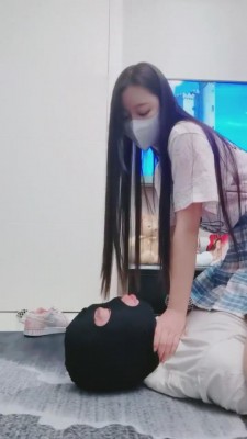 【猫神大人】丝袜窒息直接圣水 bf9220 -套路艾彩视频