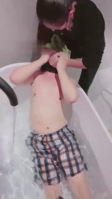 【诺曦】双S酒店浴室惊魂窒息 bf7184 -套路艾彩视频