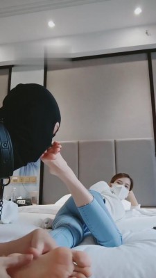 【多多】胯下有只贱畜生【上】 bf6734 -套路艾彩视频