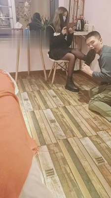 【开发素人】耳光/鞭打/sp/骑马/踩踏/踢裆 bf6326 -套路艾彩视频