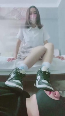 【小劳拉】AJ+JK大二学妹的晚自习 bf6437 -套路艾彩视频