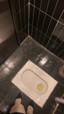 【黎楠】双女主探店寻找素人调成狗 JS220407 -套路艾彩视频