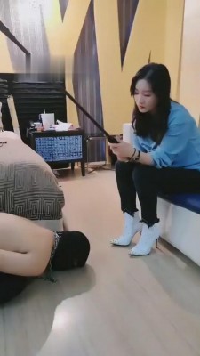 【台湾S女王】狠毒社会女首调 bf10755 -套路艾彩视频
