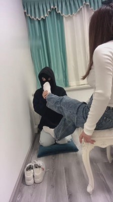 【巴莉女王】首调下贱小母狗 bf10842 -套路艾彩视频