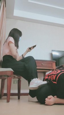 【妮蔻】体育课后原味袜压制羞辱 bf11253 -套路艾彩视频