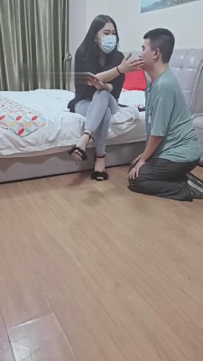 【重庆男神】素人小姐姐鞭打/踩踏专场 bf11497 -套路艾彩视频