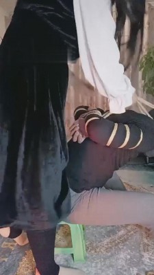 【内蒙一一】被表姐捆绑起来鞭打 bf8045 -套路艾彩视频